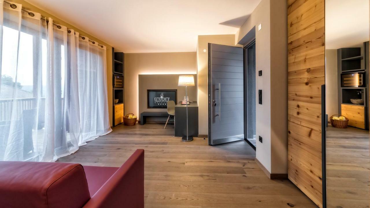 Hotel Weingut Klosterhof 卡尔达罗 外观 照片